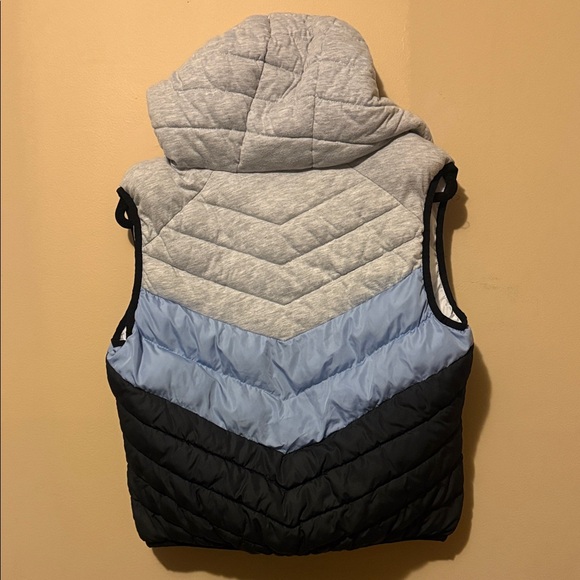 Women's Quilted Vest with Hood - Navy, Blue, Gray - Picture 6 of 9